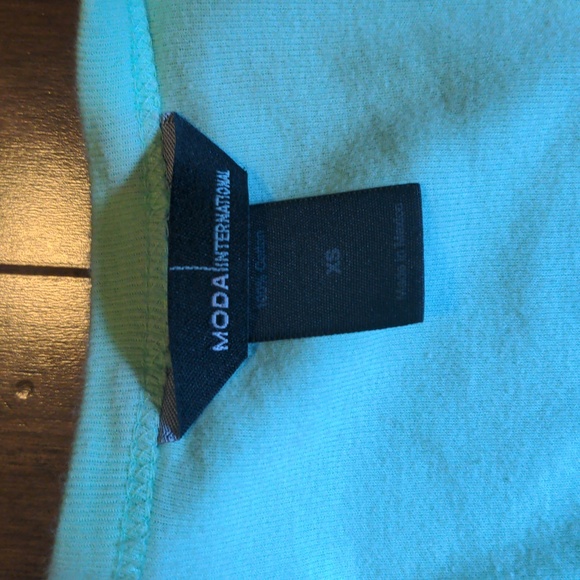 Moda International (from Victoria's Secret) light green cardigan - Picture 2 of 3